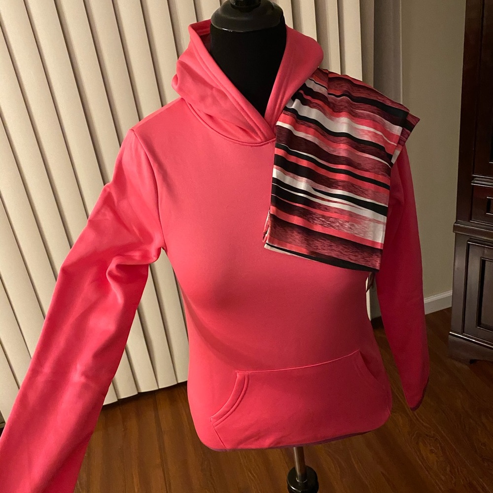 Stylish 2 piece athletic wear